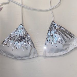 Triangle bikini top